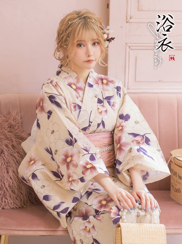 [浴衣] SWEET ニュアンスカラー×華やか椿 ゆかた3点セット (浴衣+兵児帯+下駄) (戦慄かなの着用)