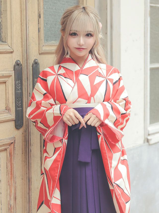 華やかに決まる袴